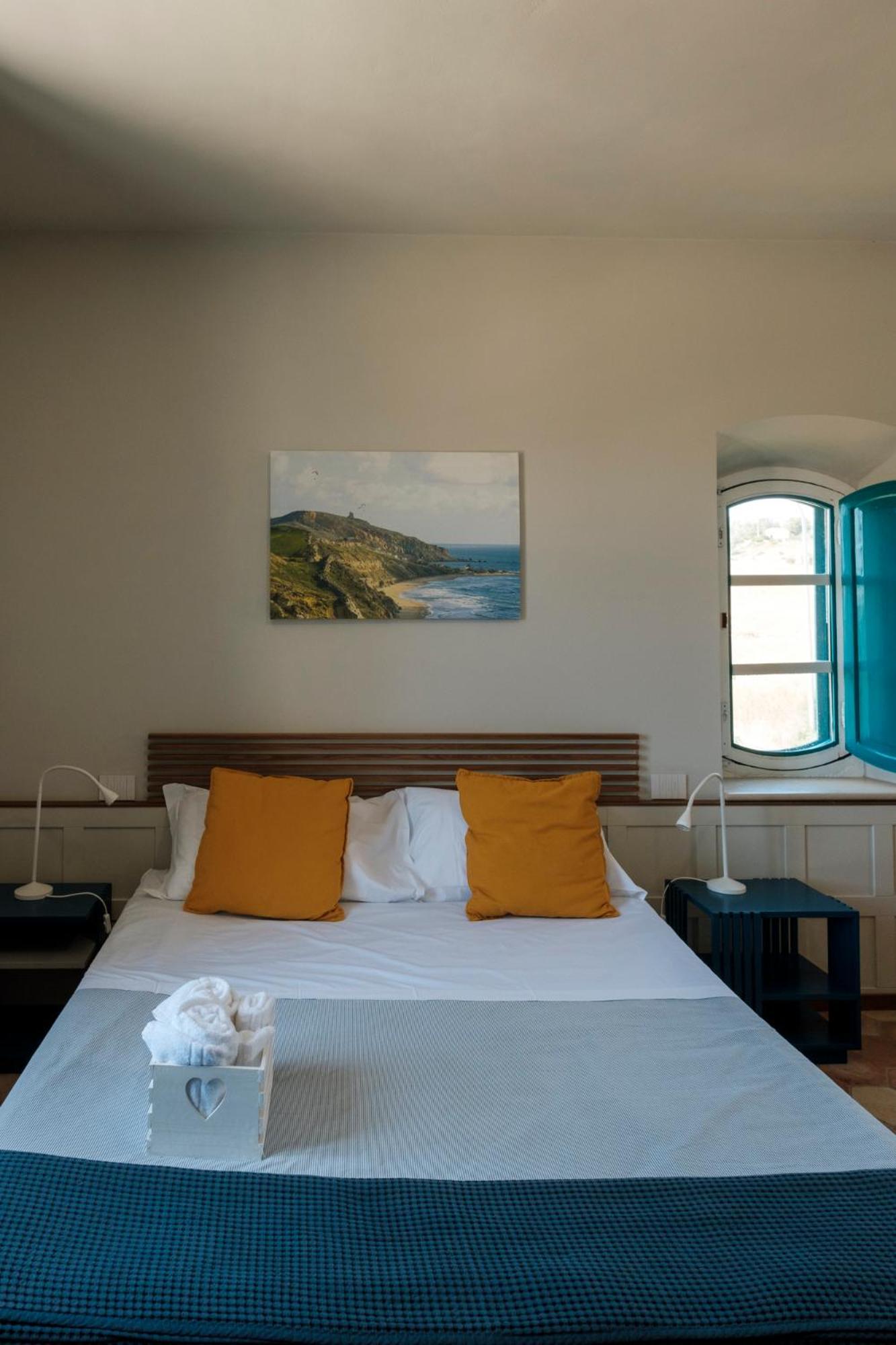 B&B Fermata 106 Da Carolina Сикульяна-Марина Экстерьер фото
